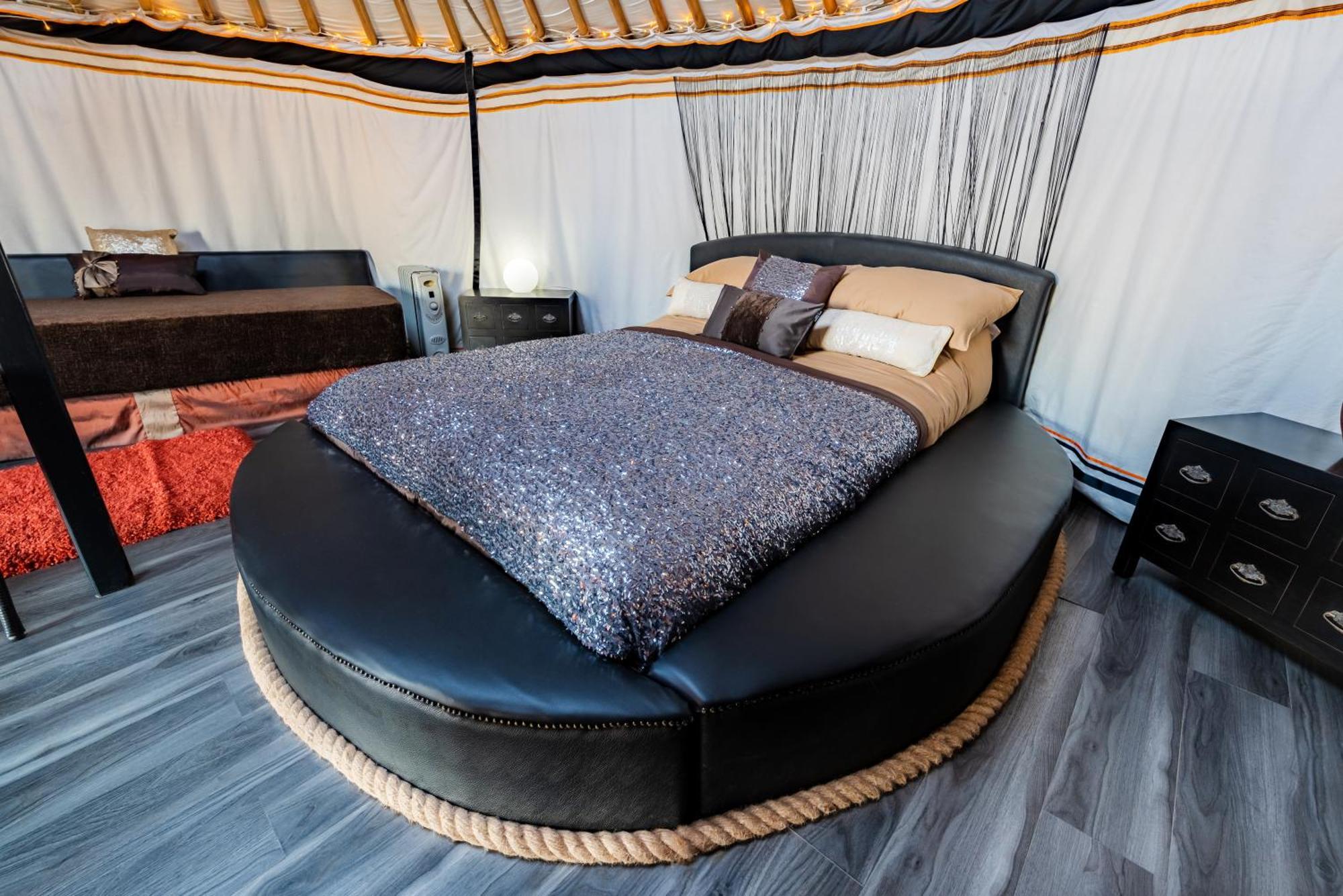 Lincoln Yurts Hotell Exteriör bild