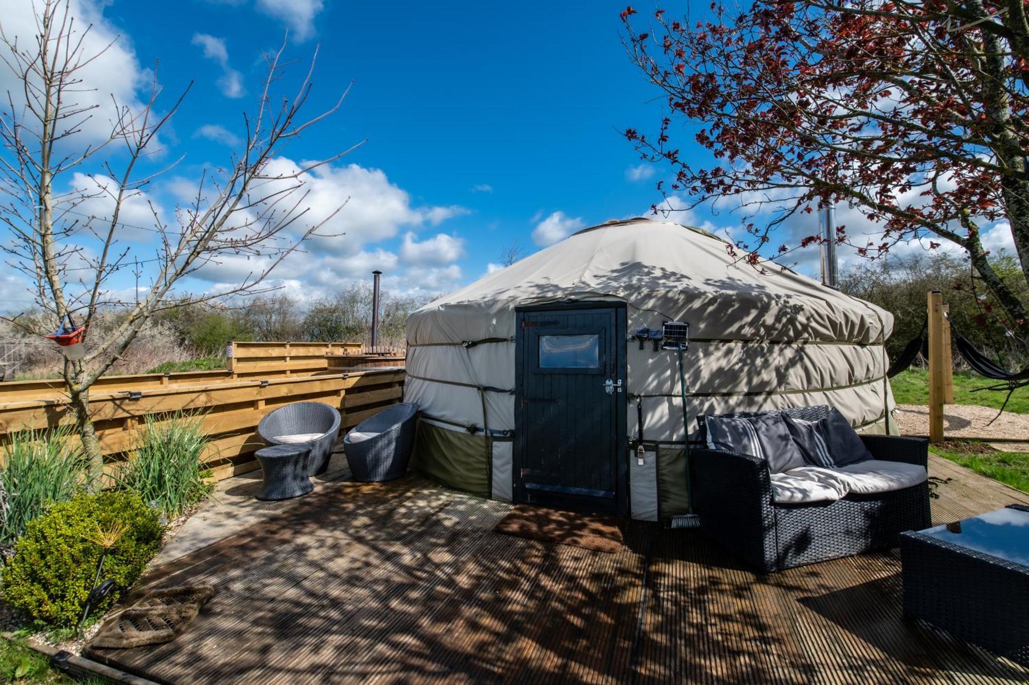 Lincoln Yurts Hotell Exteriör bild