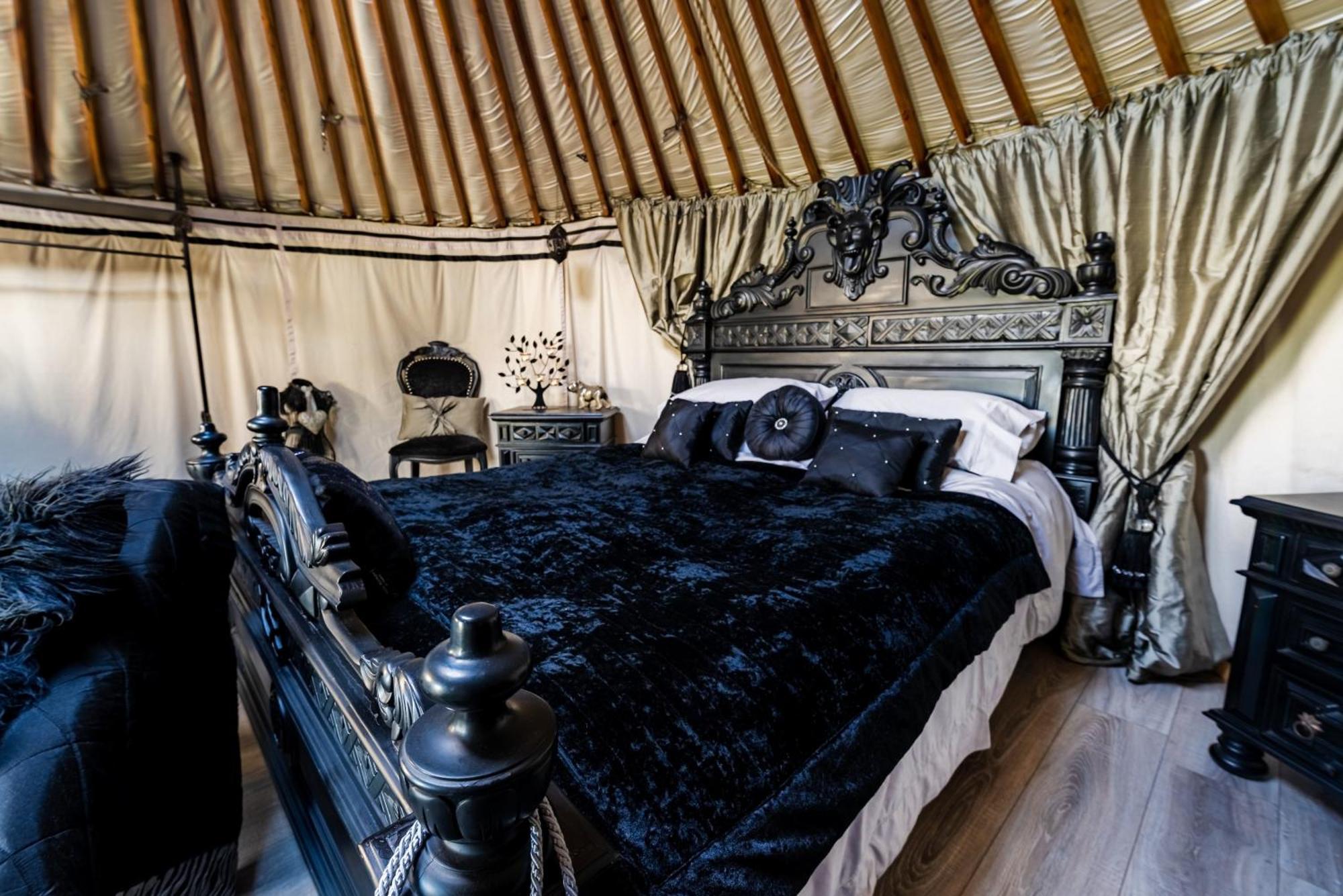Lincoln Yurts Hotell Exteriör bild